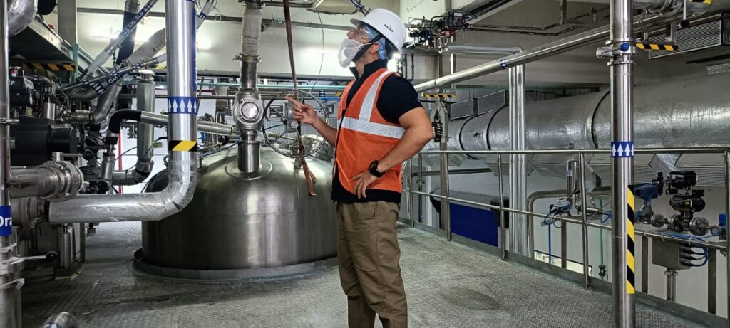 One of the most crucial aspects of pressure vessel design is adherence to internationally recognized codes and standards. These standards provide guidelines for material selection, design procedures, testing, inspection, and documentation.